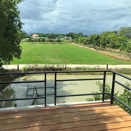 บ้านกลางเกาะ รีสอร์ท Uthai Thani Esterno foto