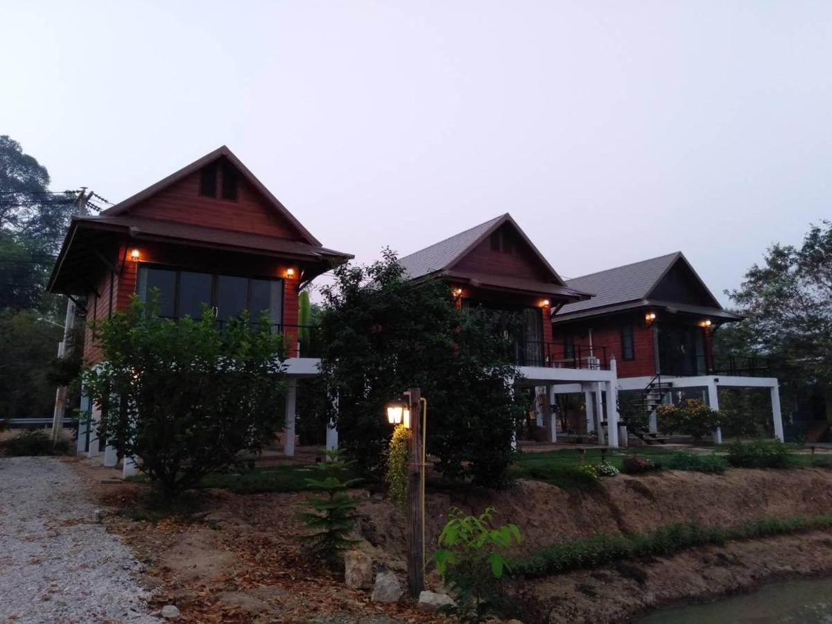 บ้านกลางเกาะ รีสอร์ท Uthai Thani Esterno foto