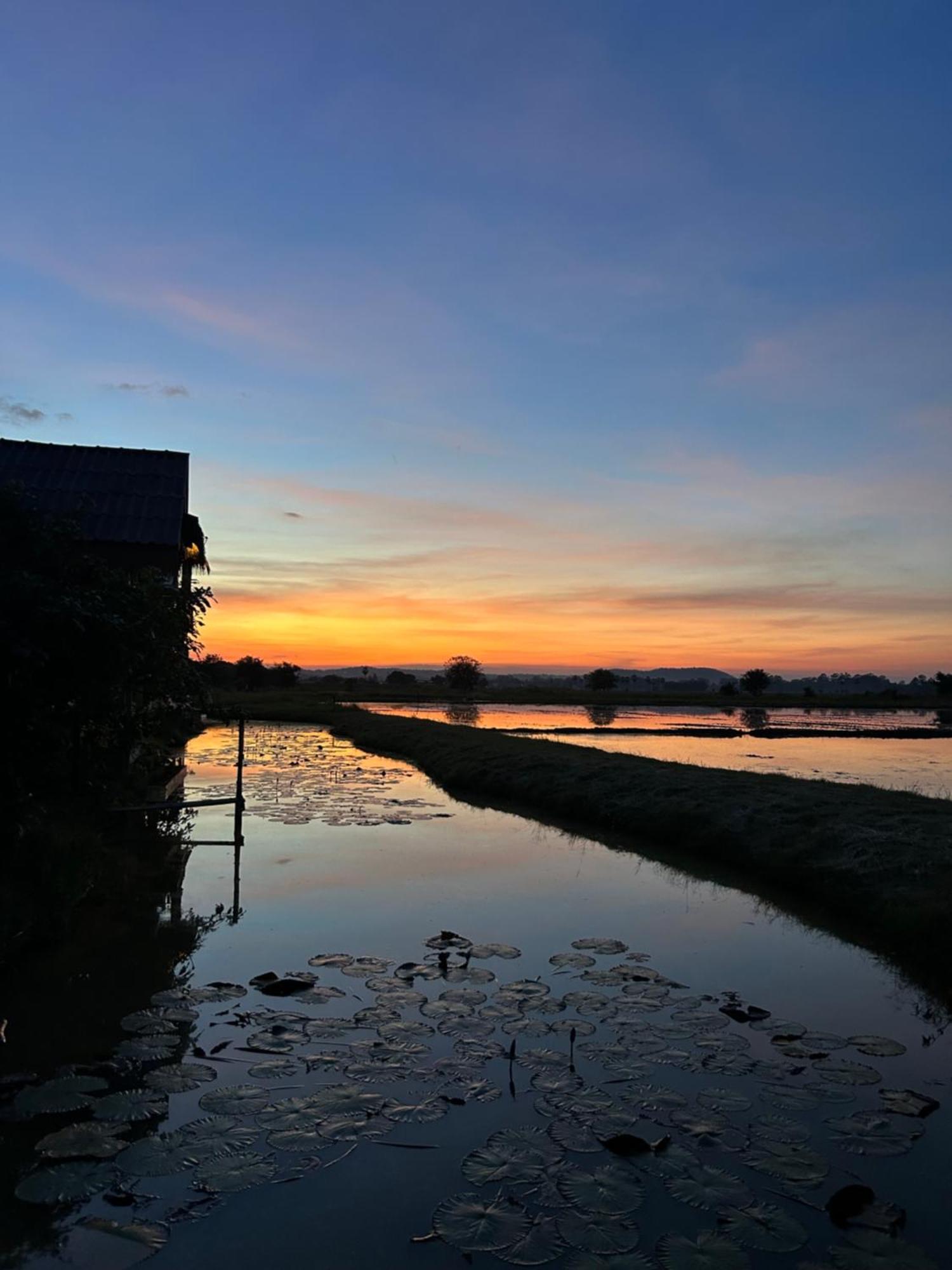 บ้านกลางเกาะ รีสอร์ท Uthai Thani Esterno foto